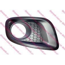 Решітка під протитуманну фару права Fiat 500 2012-2015, Виробник: FIAT, OE: 735569494